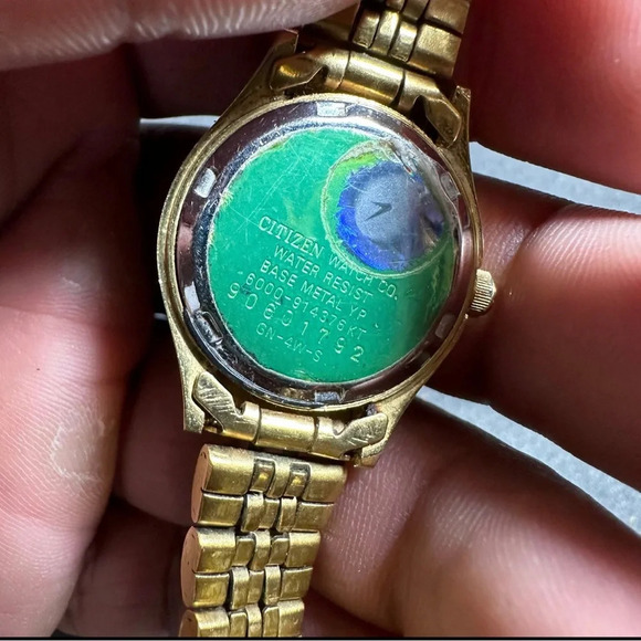 CITIZEN QUARTZ LADIES WATCH YP 6000 914376KT GN-4W-S DAY DATE PARTS OR REPAIR - Picture 8 of 8